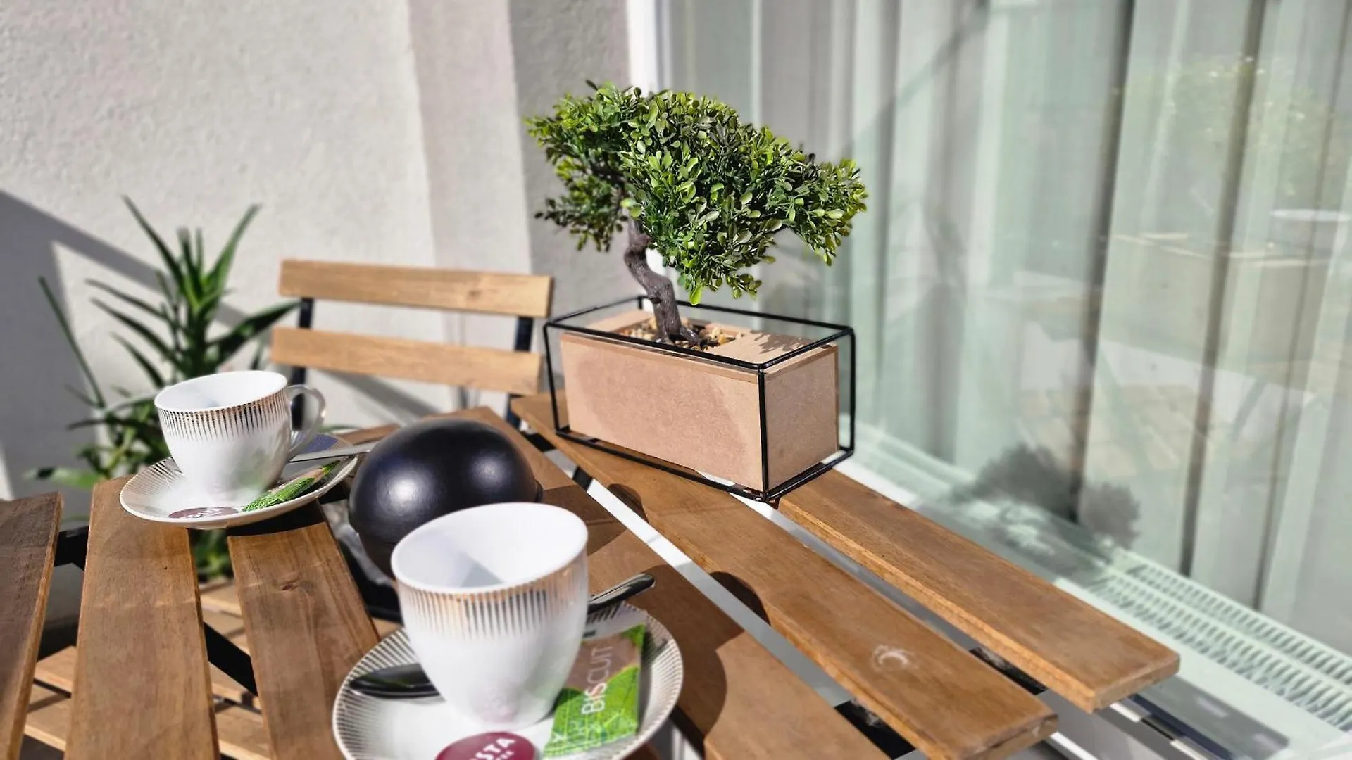Apartament Chic, Sunny And Cozy One Bedroom Bliss Warna